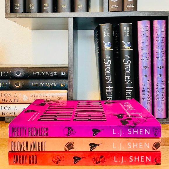 OOP / OG Pretty Reckless + Broken Knight + Angry God by L. J. Shen - Picture 10 of 10